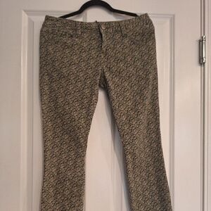 Cabi  skinny jeans size 4‎